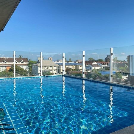 De Luxe Boutique & Rooftop Τσιάνγκ Μάι Εξωτερικό φωτογραφία