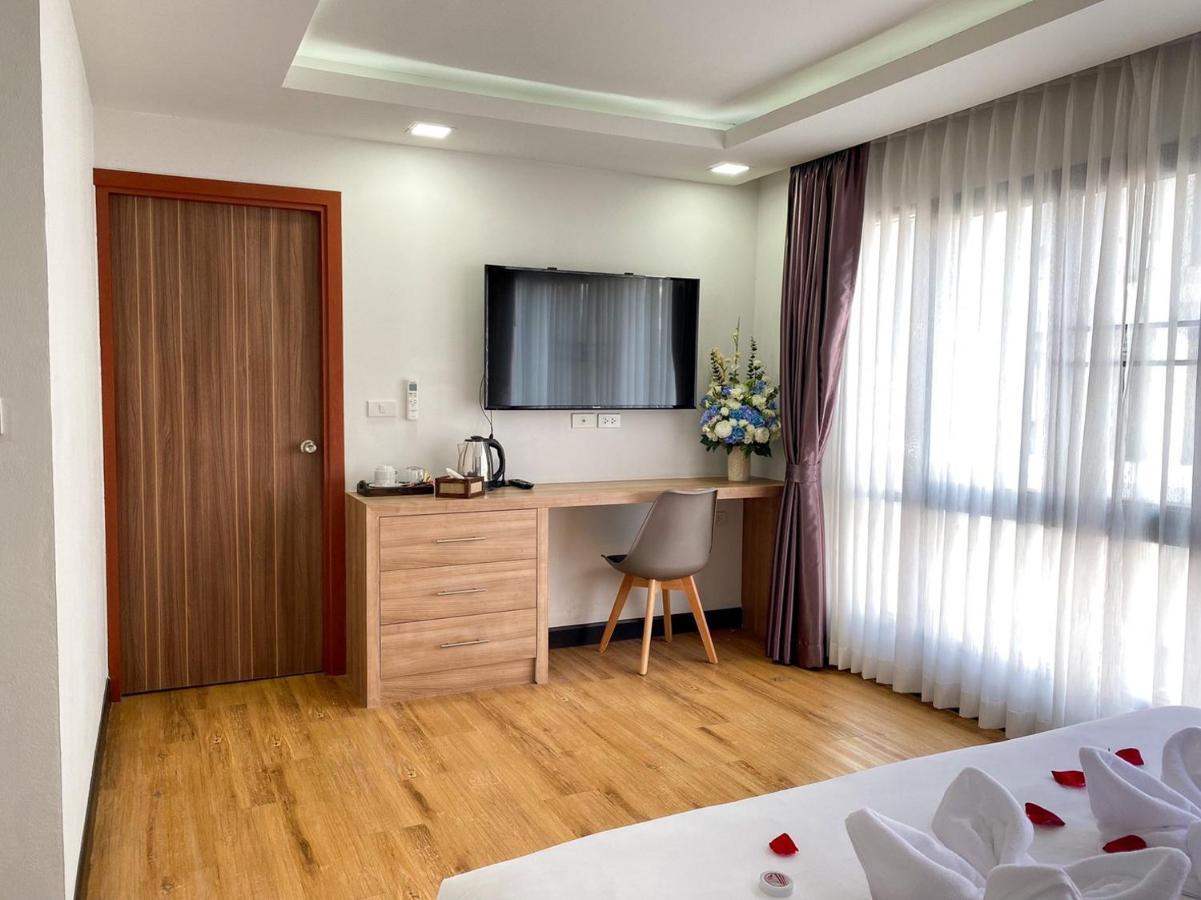 De Luxe Boutique & Rooftop Τσιάνγκ Μάι Εξωτερικό φωτογραφία